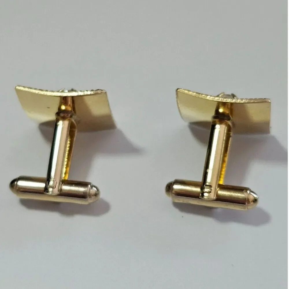 *Sale* Shield's vintage gold tone cufflinks